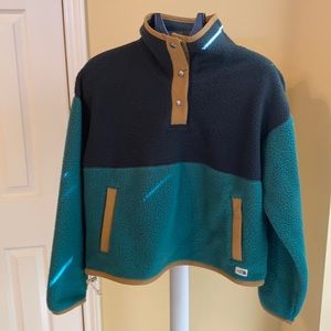 North Face color block fleece pull over.